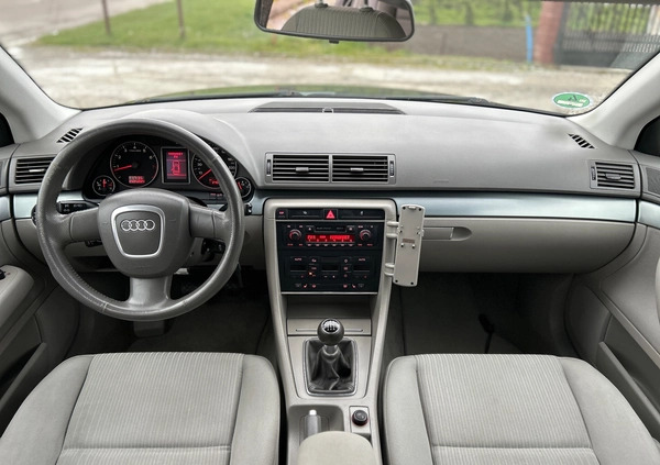 Audi A4 cena 16800 przebieg: 237114, rok produkcji 2004 z Tarnowskie Góry małe 172